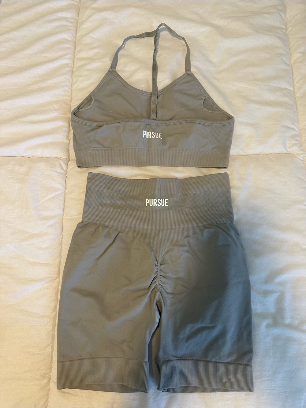 PURSUE Gray Seamless Sports Bra & High-Waist Biker Shorts Set
